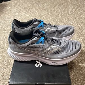 Saucony Ride 15 SIZE: 12.5 2E